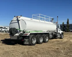 2024 Freightliner 114SD | Thumbnail Photo 4 of 5