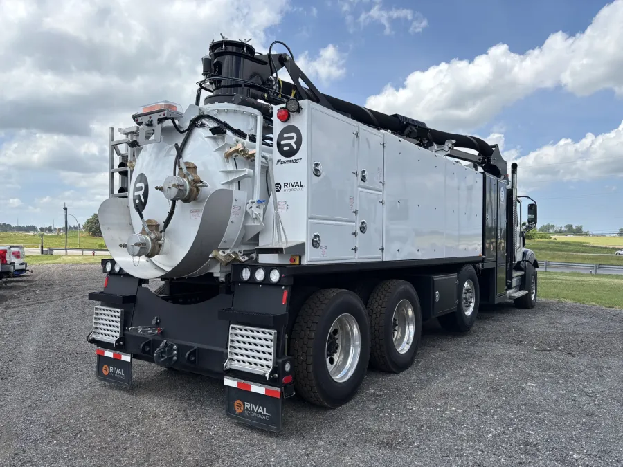 Western Star 47X | Photo 3 of 4