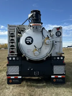 2026 Freightliner 114SD | Thumbnail Photo 4 of 5