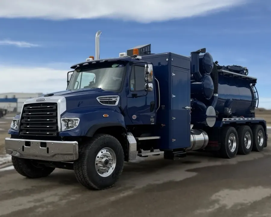 2026 Freightliner 114SD | Photo 1 of 5