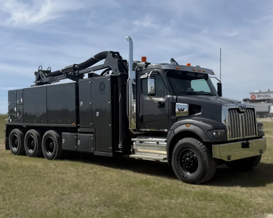 2026 Western Star 47X | Photo 2 of 5
