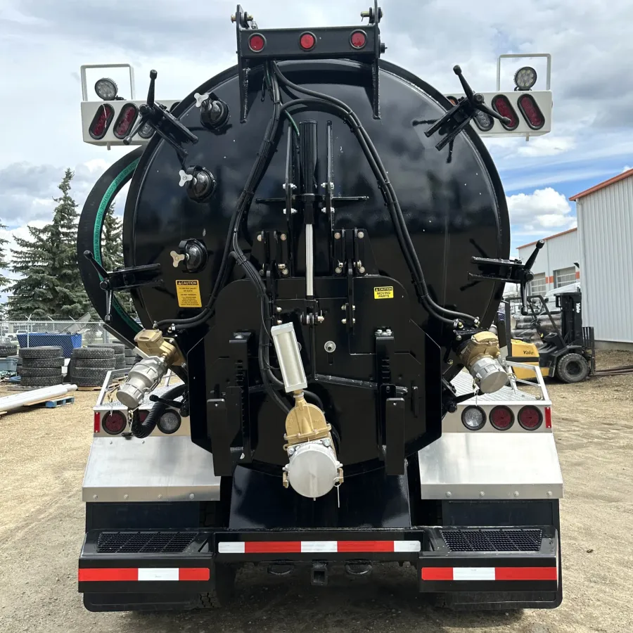 2026 Freightliner 114SD | Photo 5 of 5