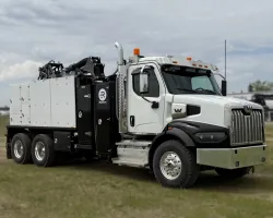 2026 Western Star 47X | Thumbnail Photo 2 of 5