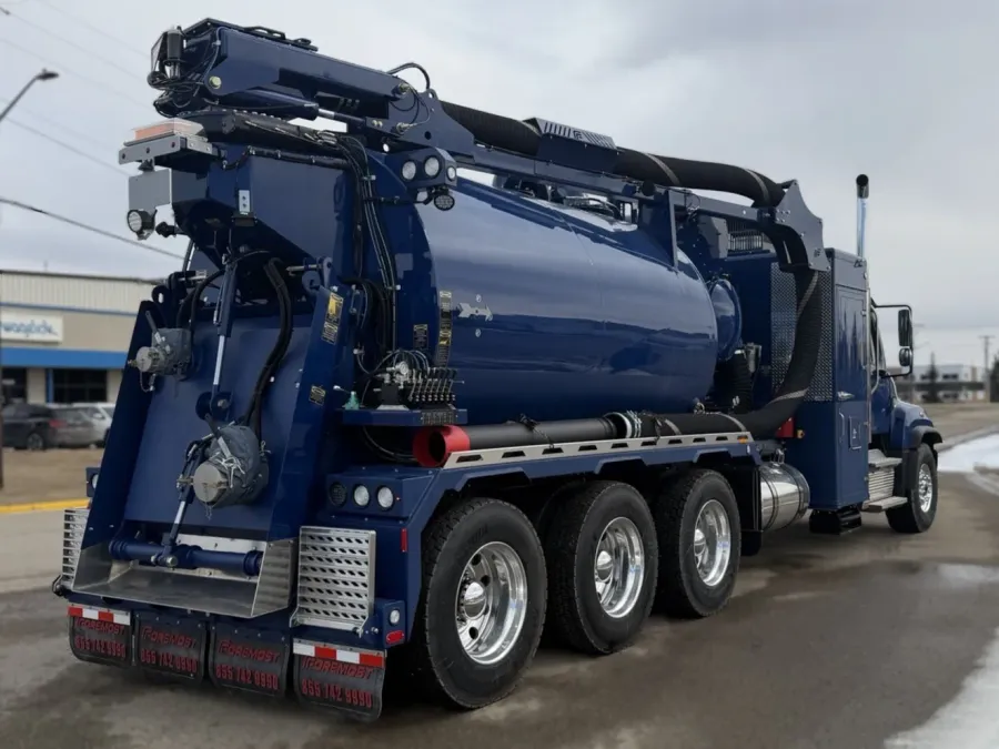 2026 Freightliner 114SD | Photo 4 of 5