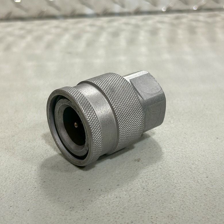 ½″ Female Quick Coupler with ⅜″ FNPT Threads image