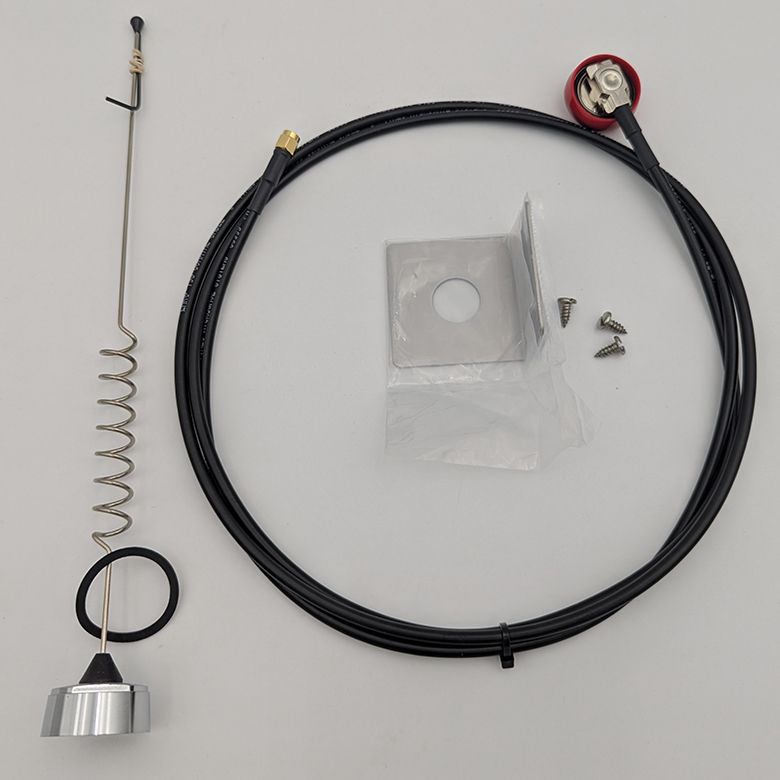 Foremost Antenna Kits 900Mhz 6ft Cable with L Mounting Bracket image