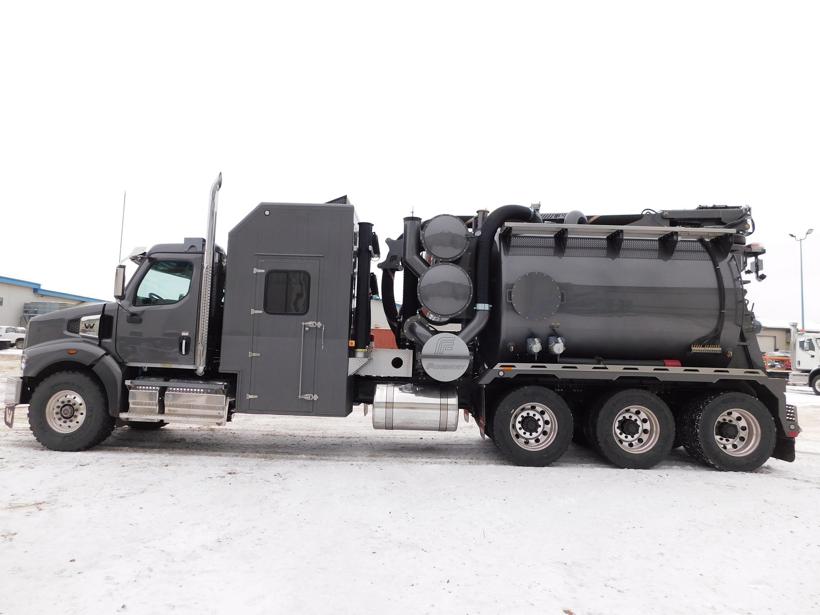 A black Foremost 1600 hydrovac